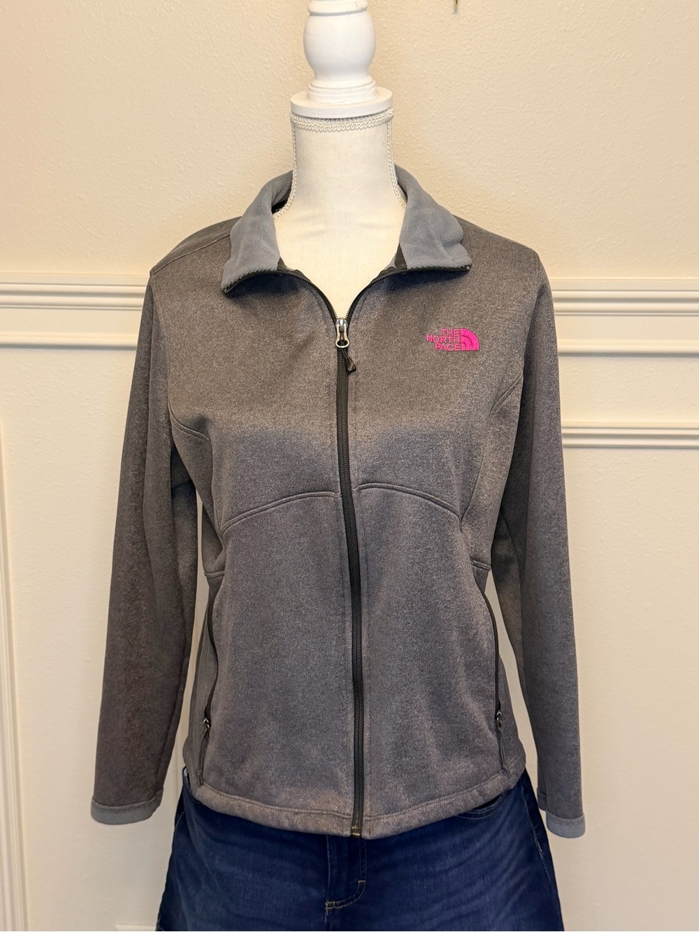 The North Face Women's Gray Full-Zip Fleece Jacket with Pink Logo